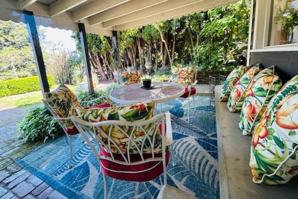 Blue Heron Manor - Historic charm centrally located