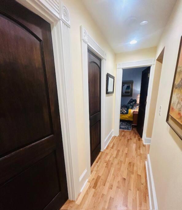 Blue Heron Manor - Historic charm centrally located