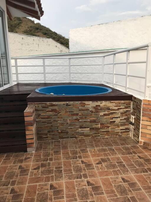 Linda casa con jacuzzi