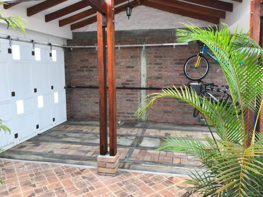 Linda casa con jacuzzi