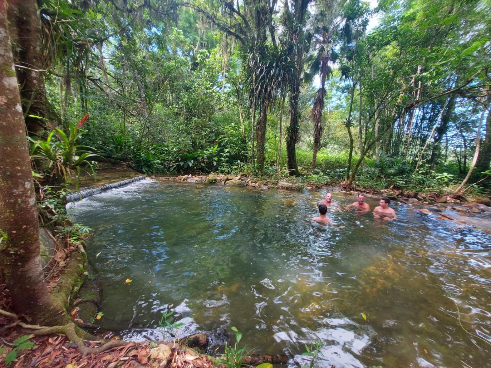 Chalé do lago para casais Fazenda Serramar