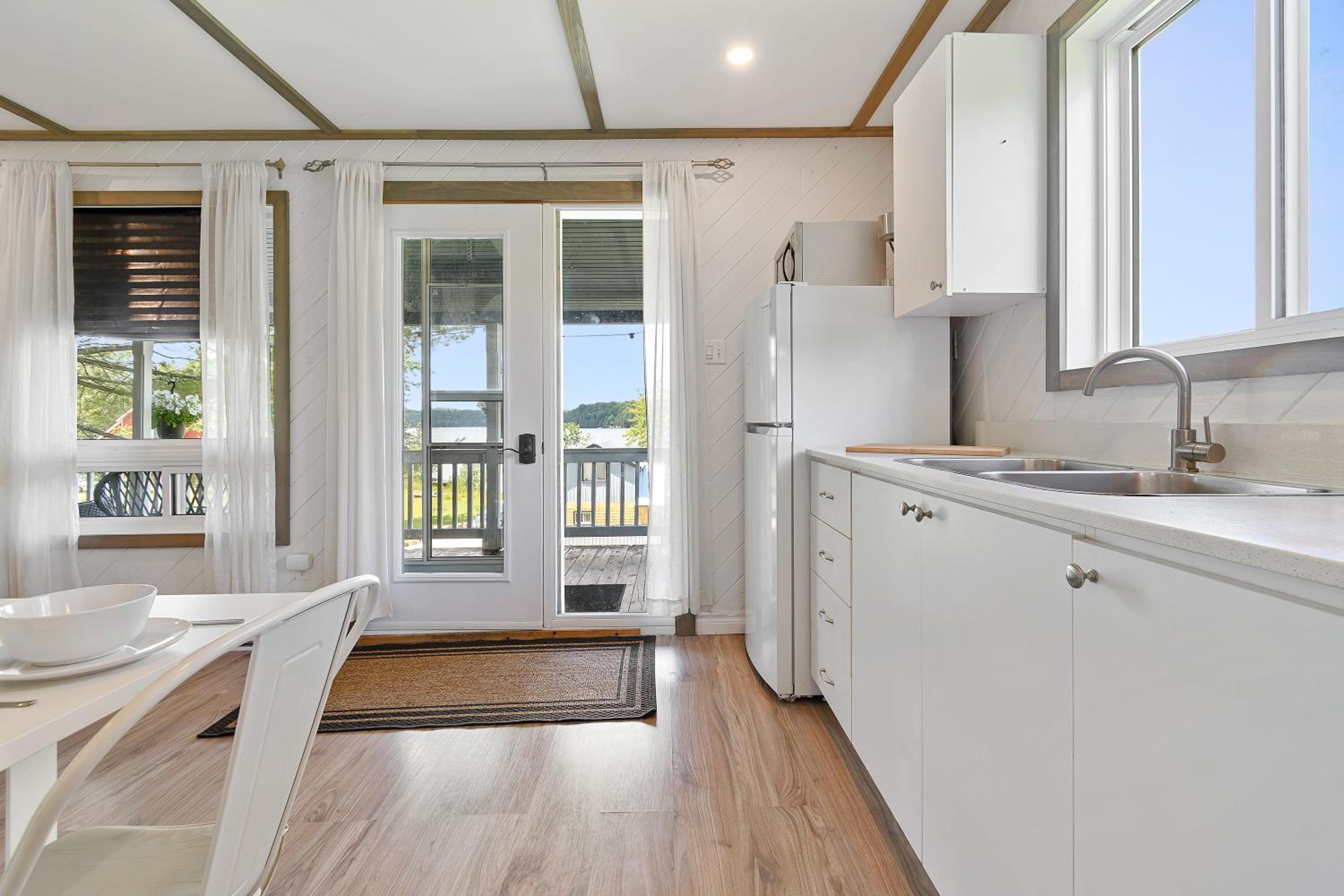Navy Cottage on Lac Heney