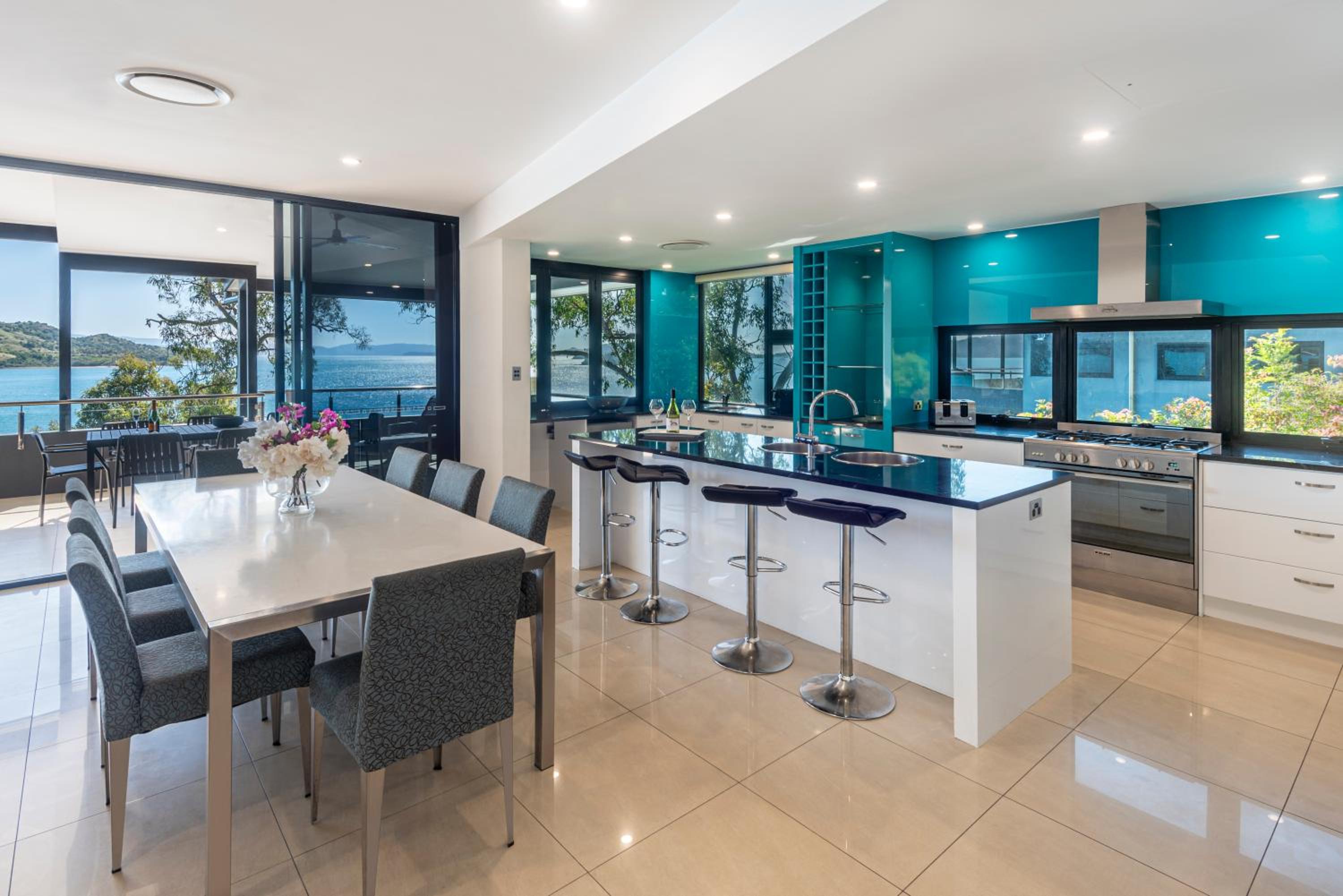 Edge Apartments on Hamilton Island by HIHA