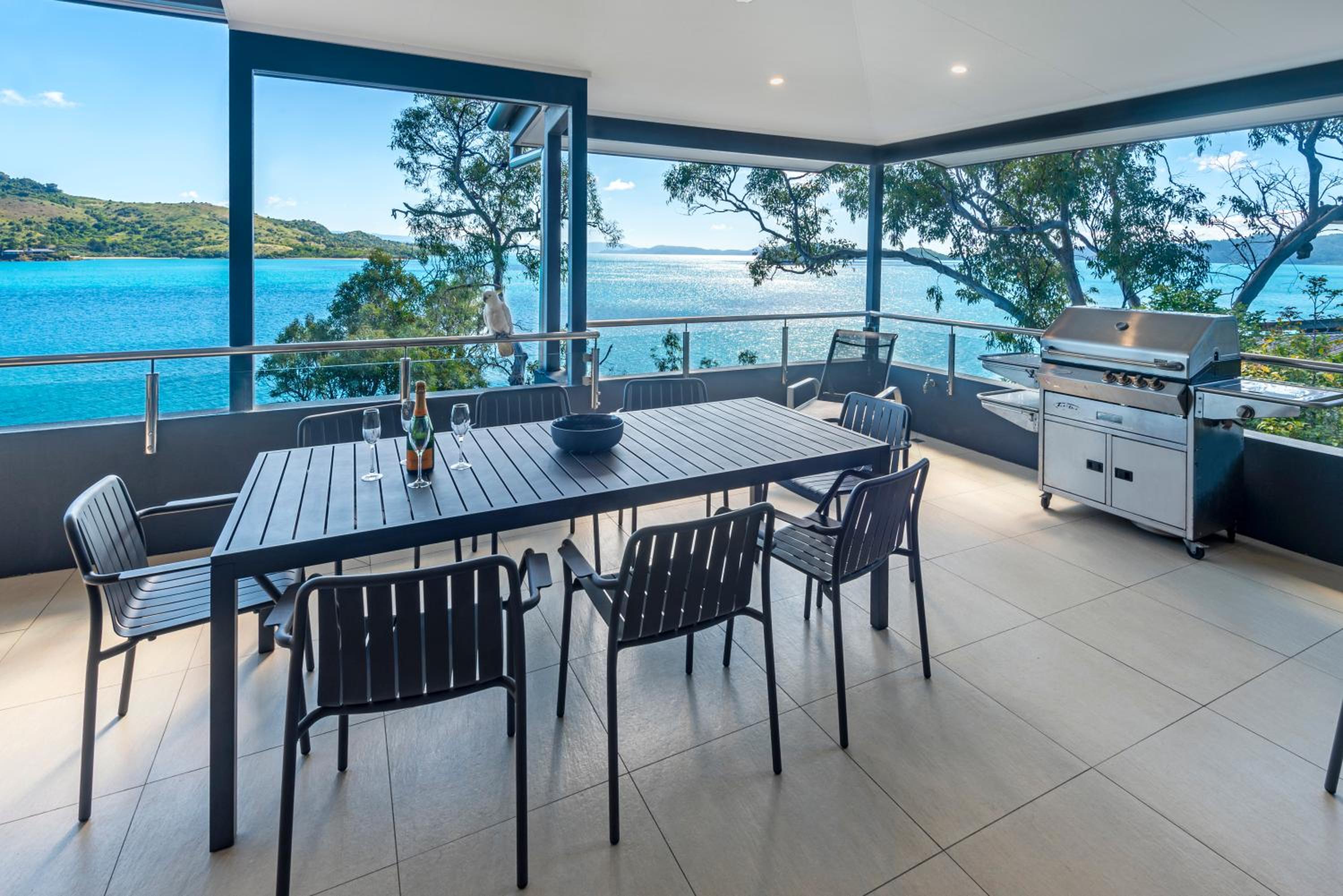 Edge Apartments on Hamilton Island by HIHA