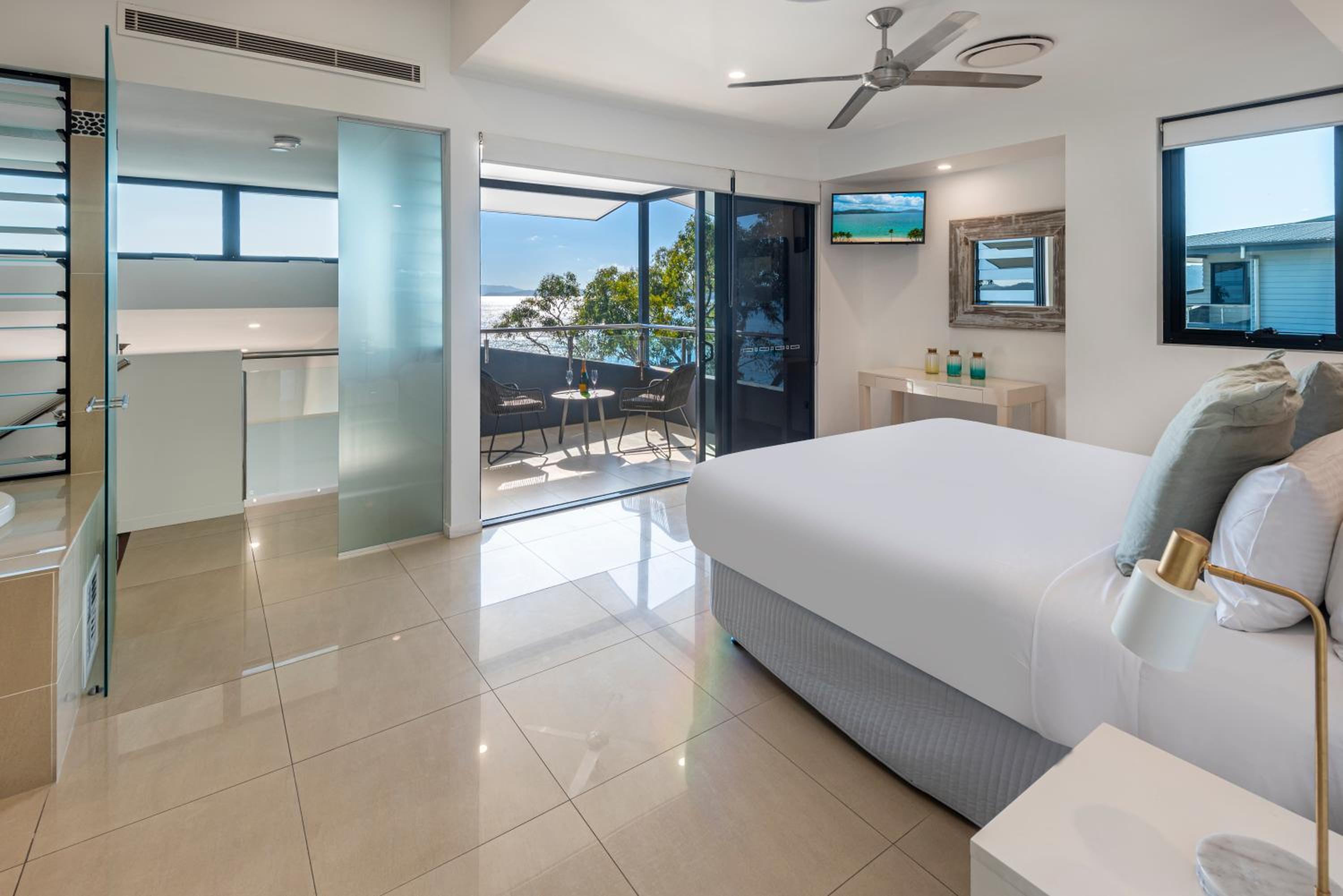 Edge Apartments on Hamilton Island by HIHA
