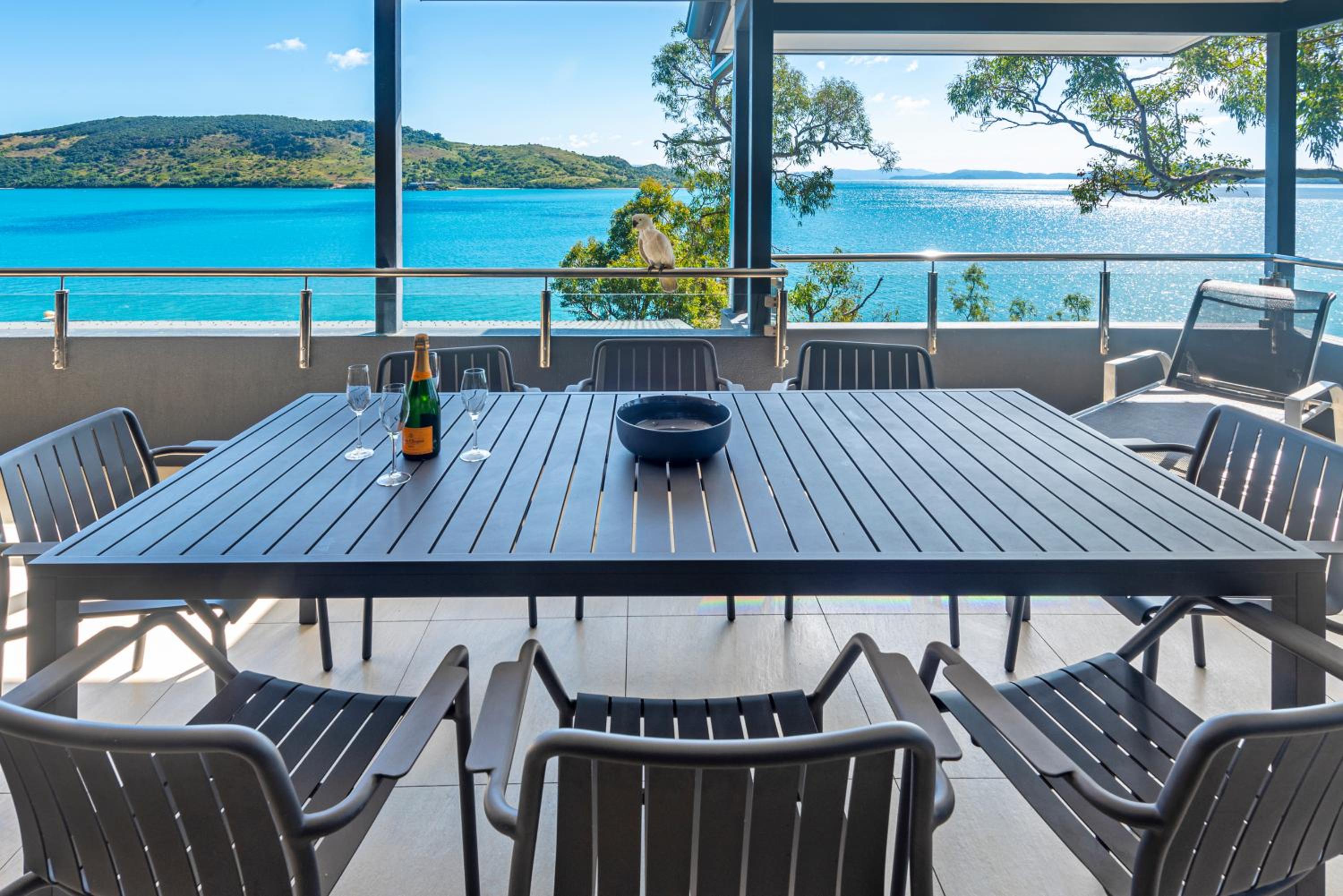 Edge Apartments on Hamilton Island by HIHA