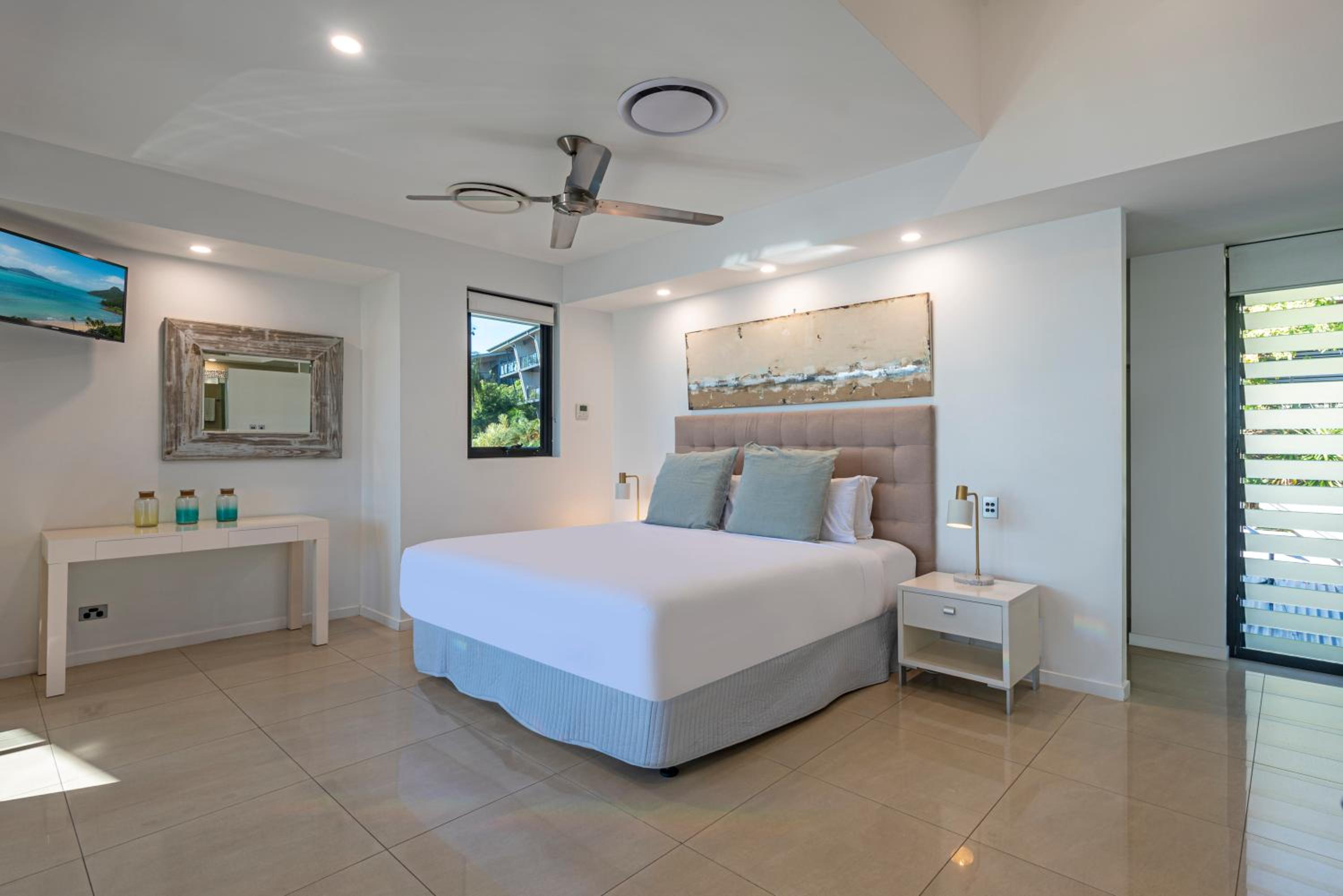 Edge Apartments on Hamilton Island by HIHA