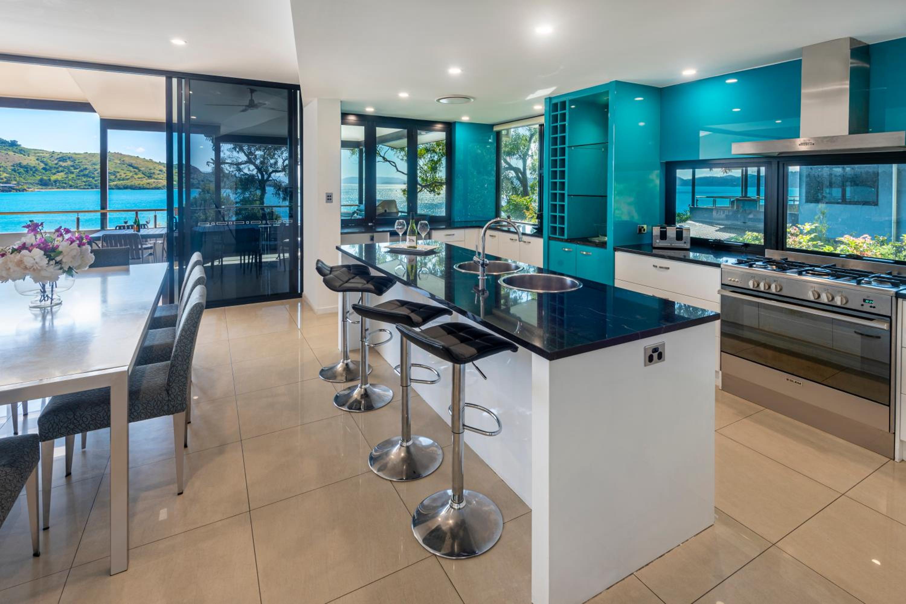 Edge Apartments on Hamilton Island by HIHA