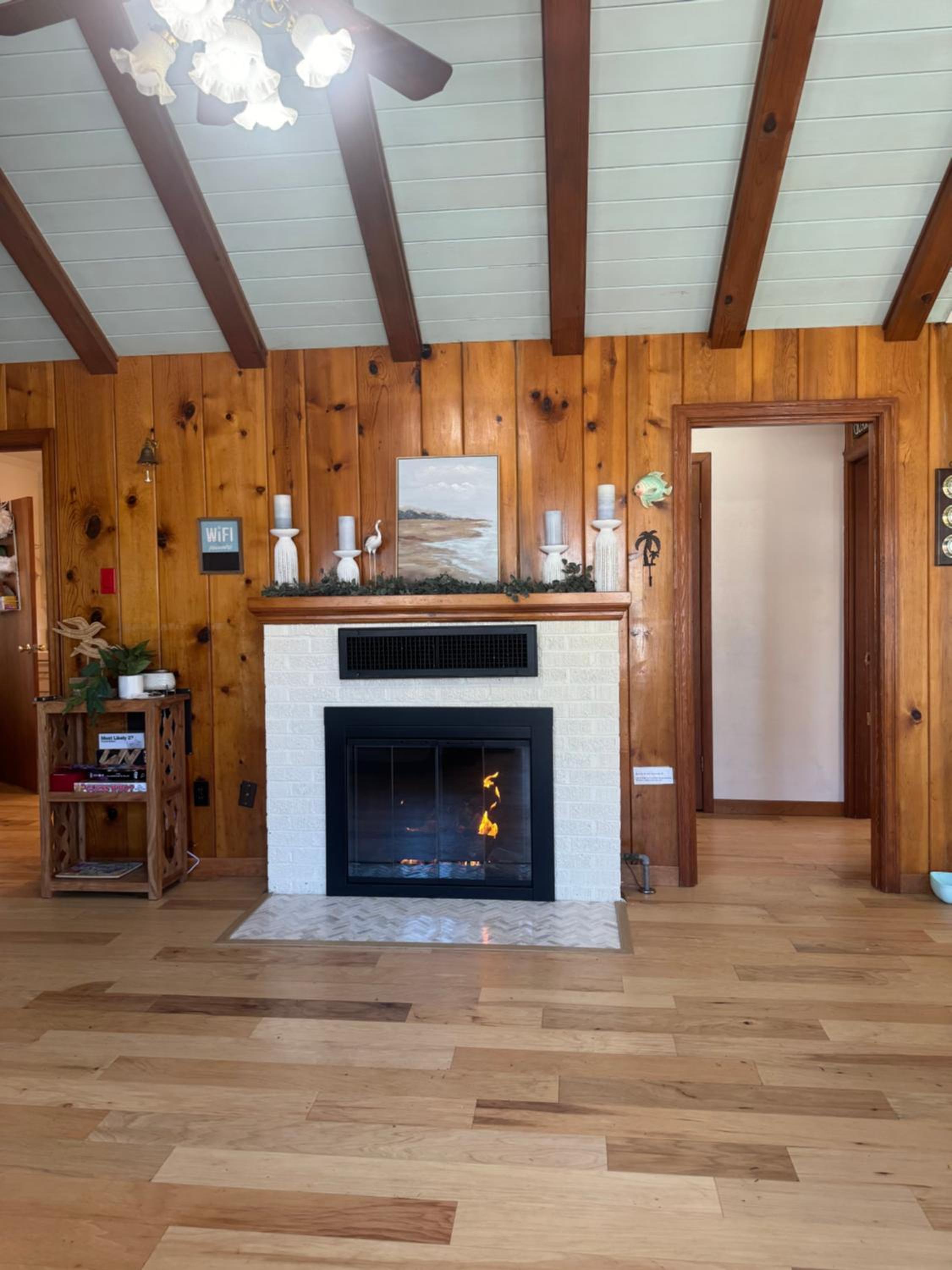 Surfside Cottage - Seaside Pets allowed