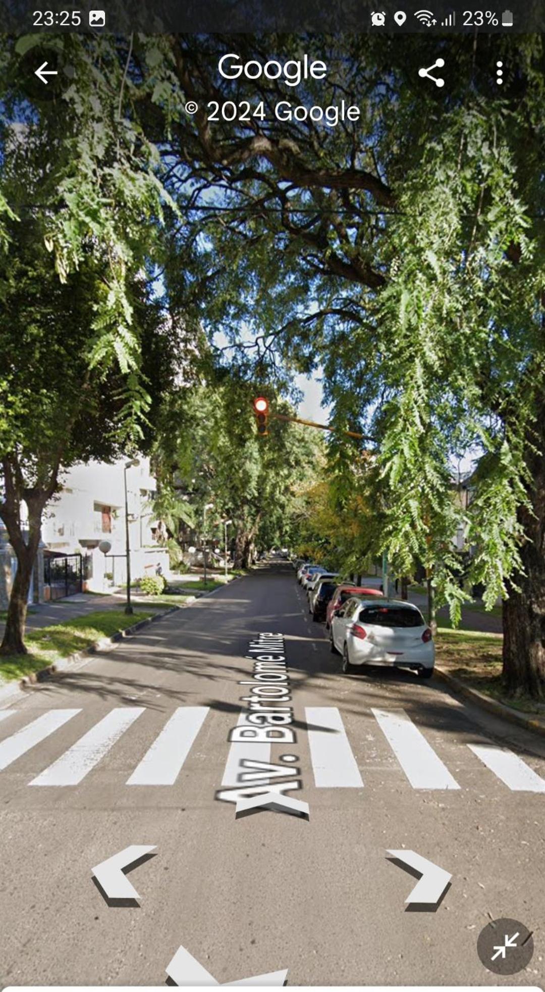 Amplia casa en planta alta en Av Mitre Parque Urquiza