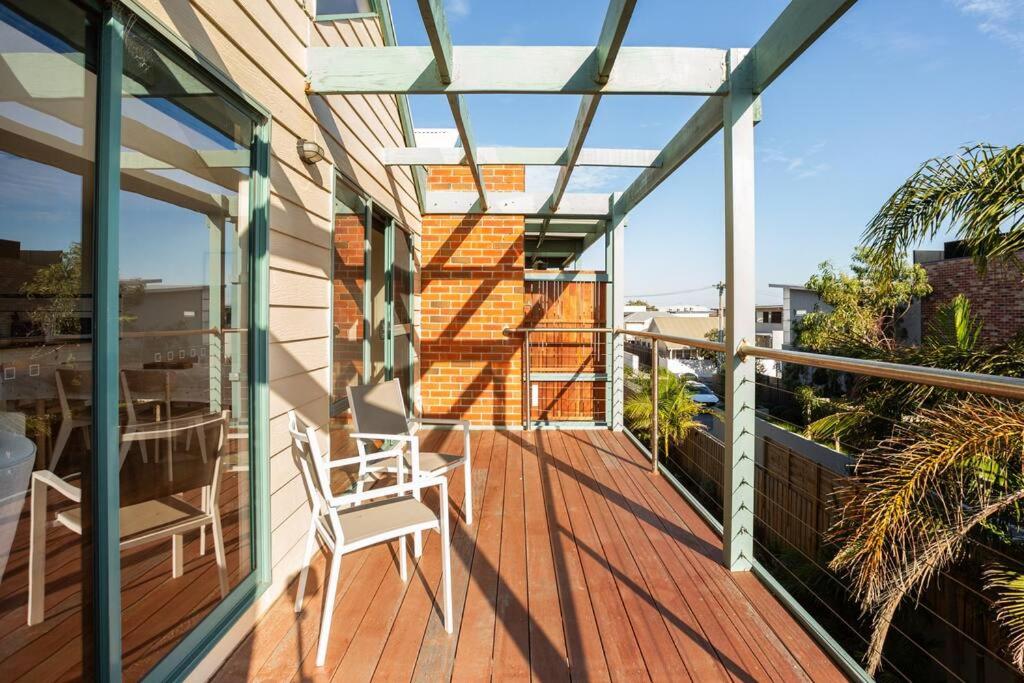 Glorious 3-BRM Family House at Aspendale Beach