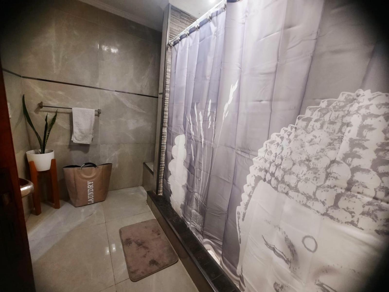 Casa con Pileta Parrilla para 8Personas 3Habitaciones 2Baños - Alma de la Colonia