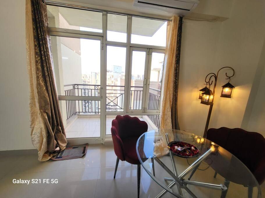 BnBBuddy Modern Party Apt in Gurgaon view 5