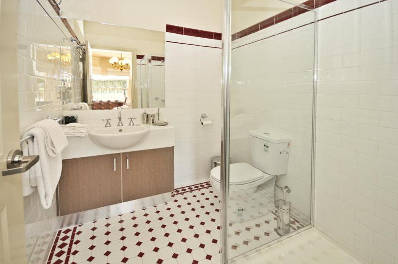 4C- Executive Rooms in Premium Shared Accommodation