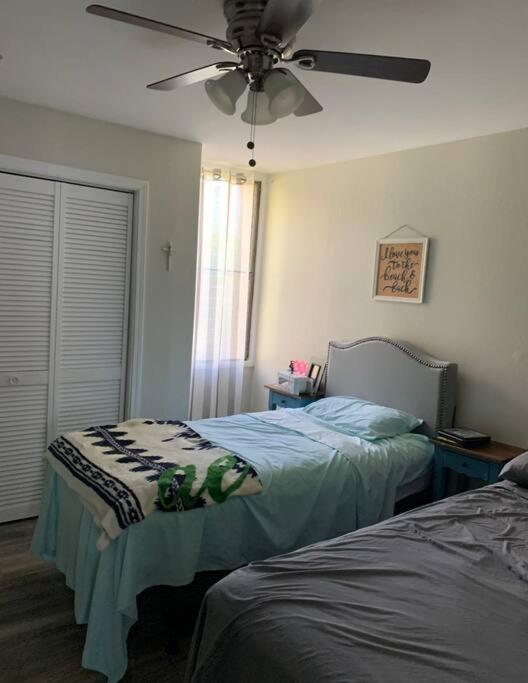 Valley Vibes and Beach Bliss Condo for Family Nomads