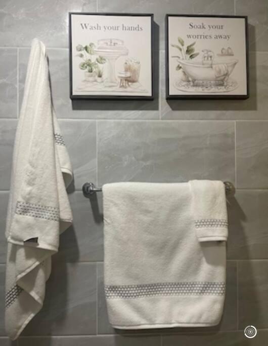 Luxurious Palm Breeze Studio Apt in San Isidro