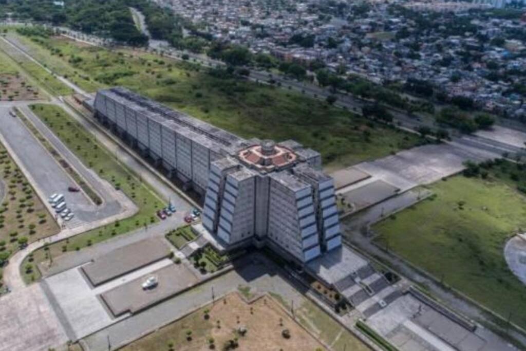 Luxurious Palm Breeze Studio Apt in San Isidro