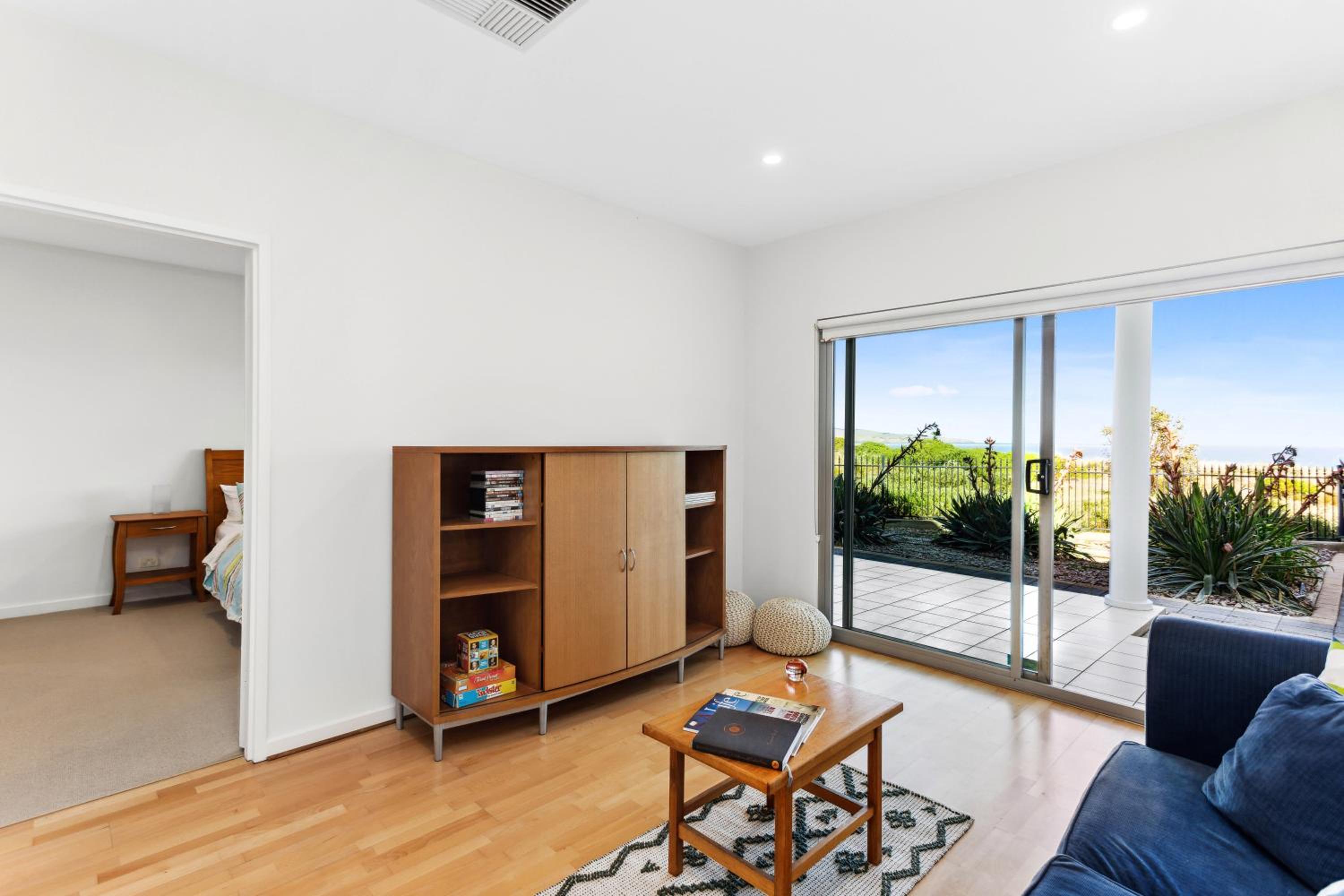 Views on Seascape - Beachfront accommodation