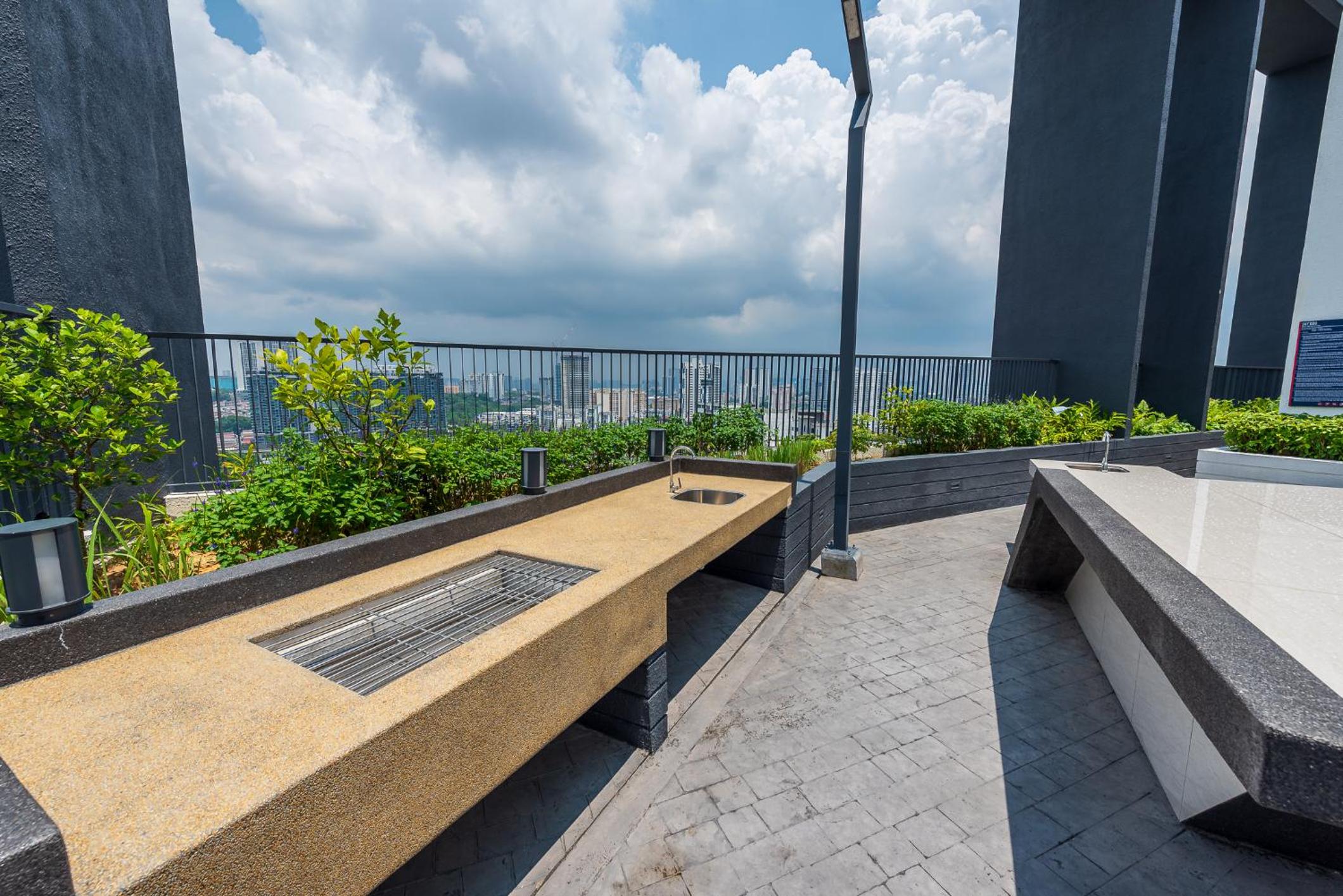 UNO Promenade By The Conts