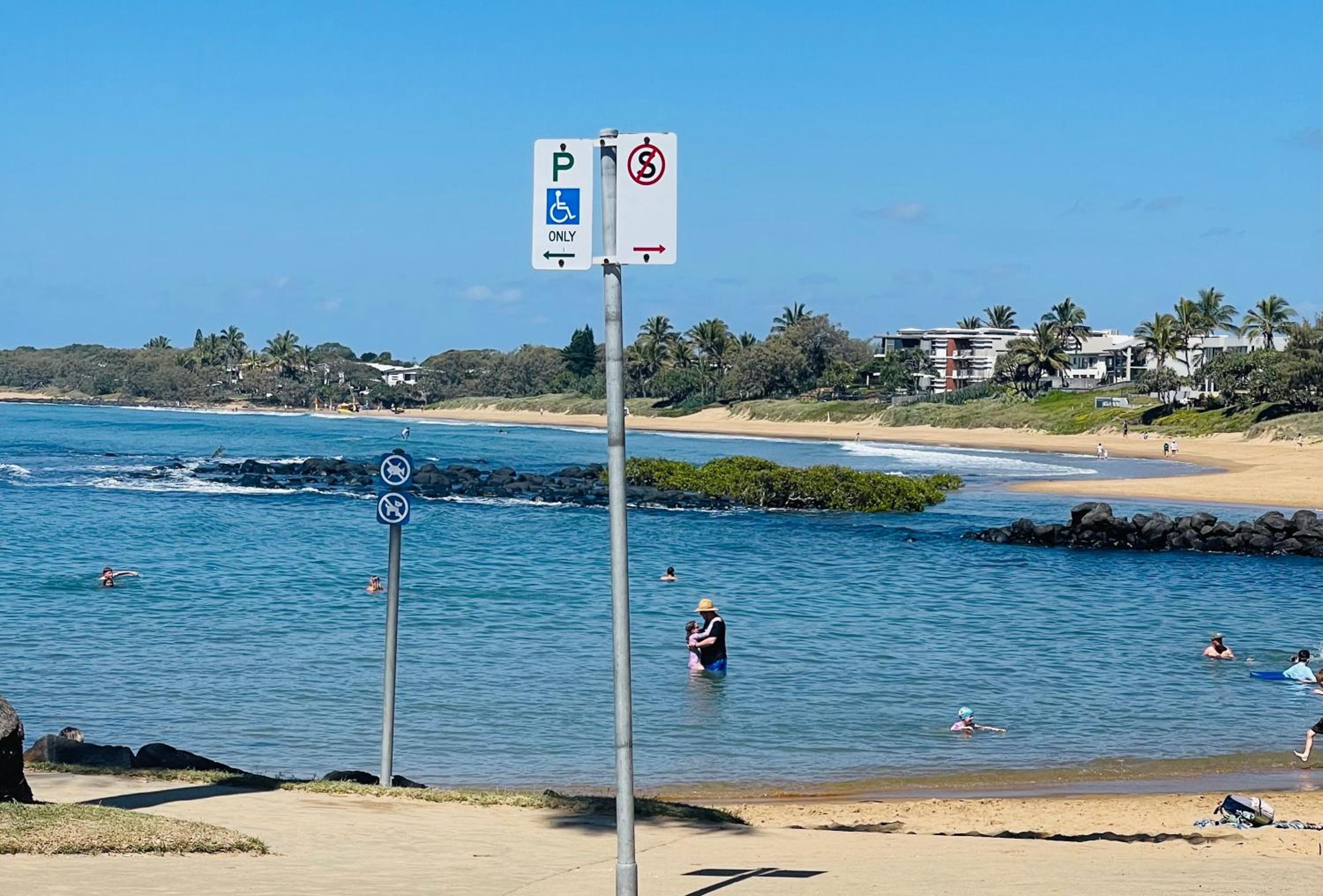 BargaraBeachDogFriendly