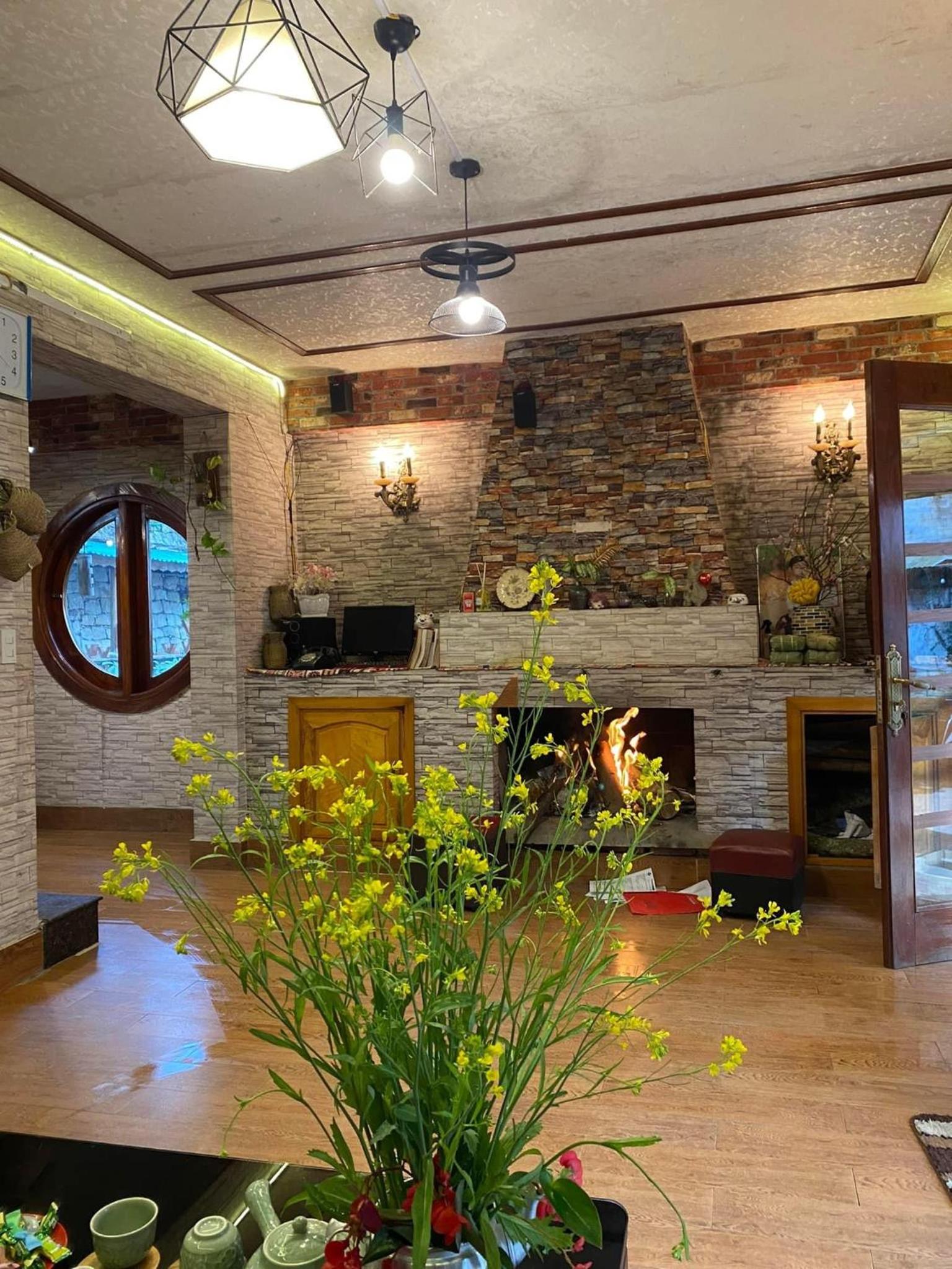 Villa Vườn Hồng view 2