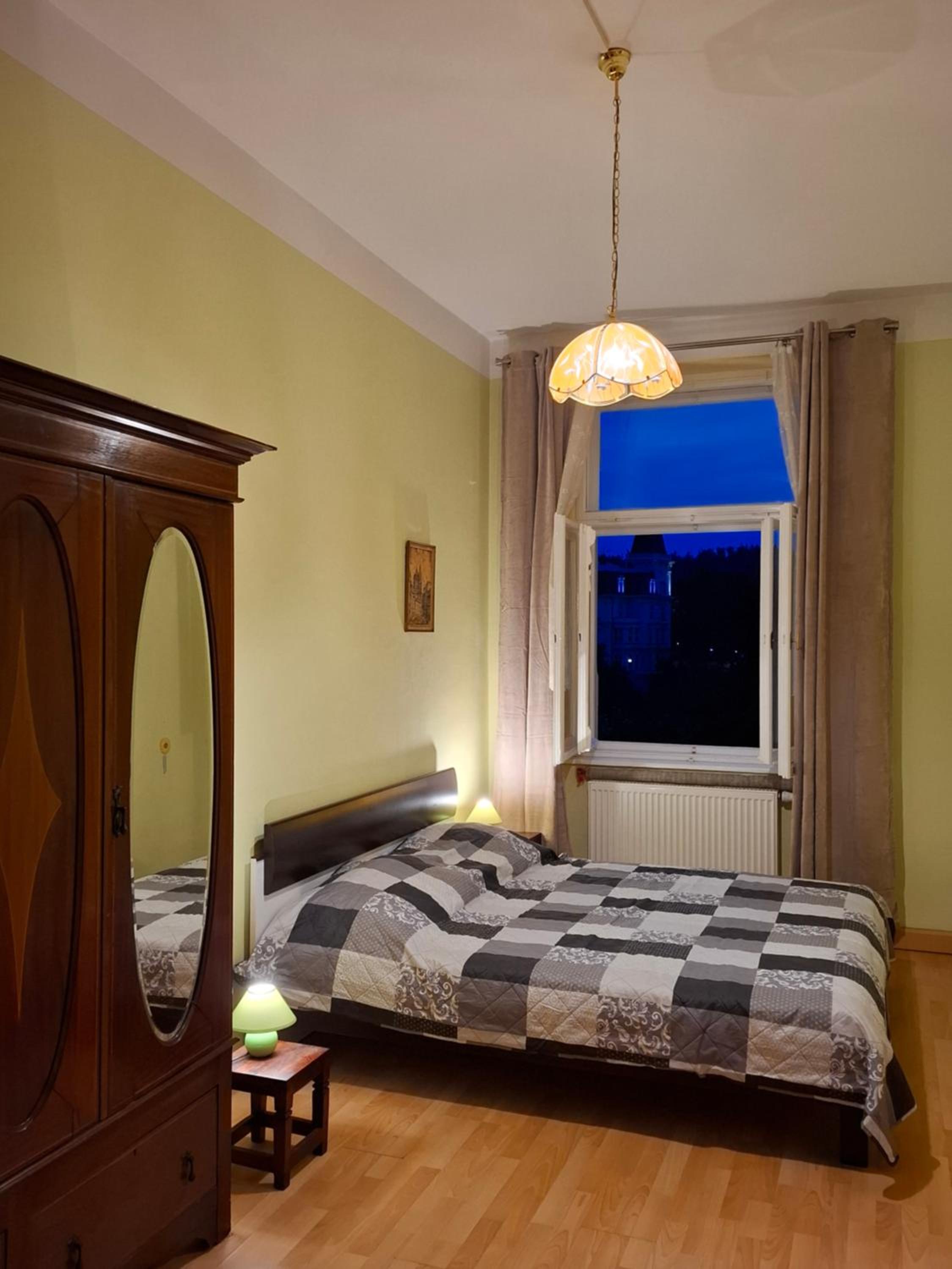 bedroom