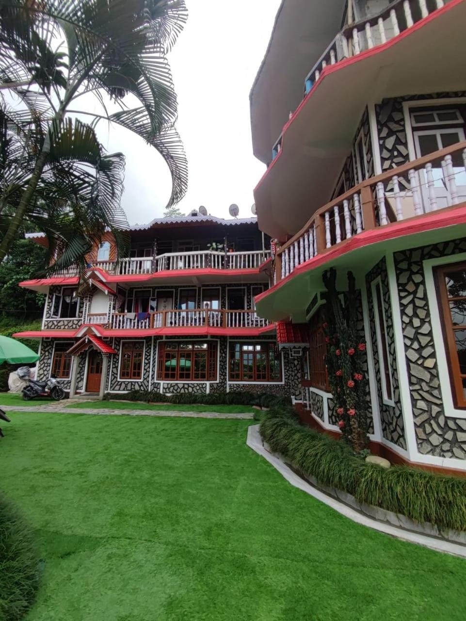 ORANGE VILLA by FORES-TEA view 3