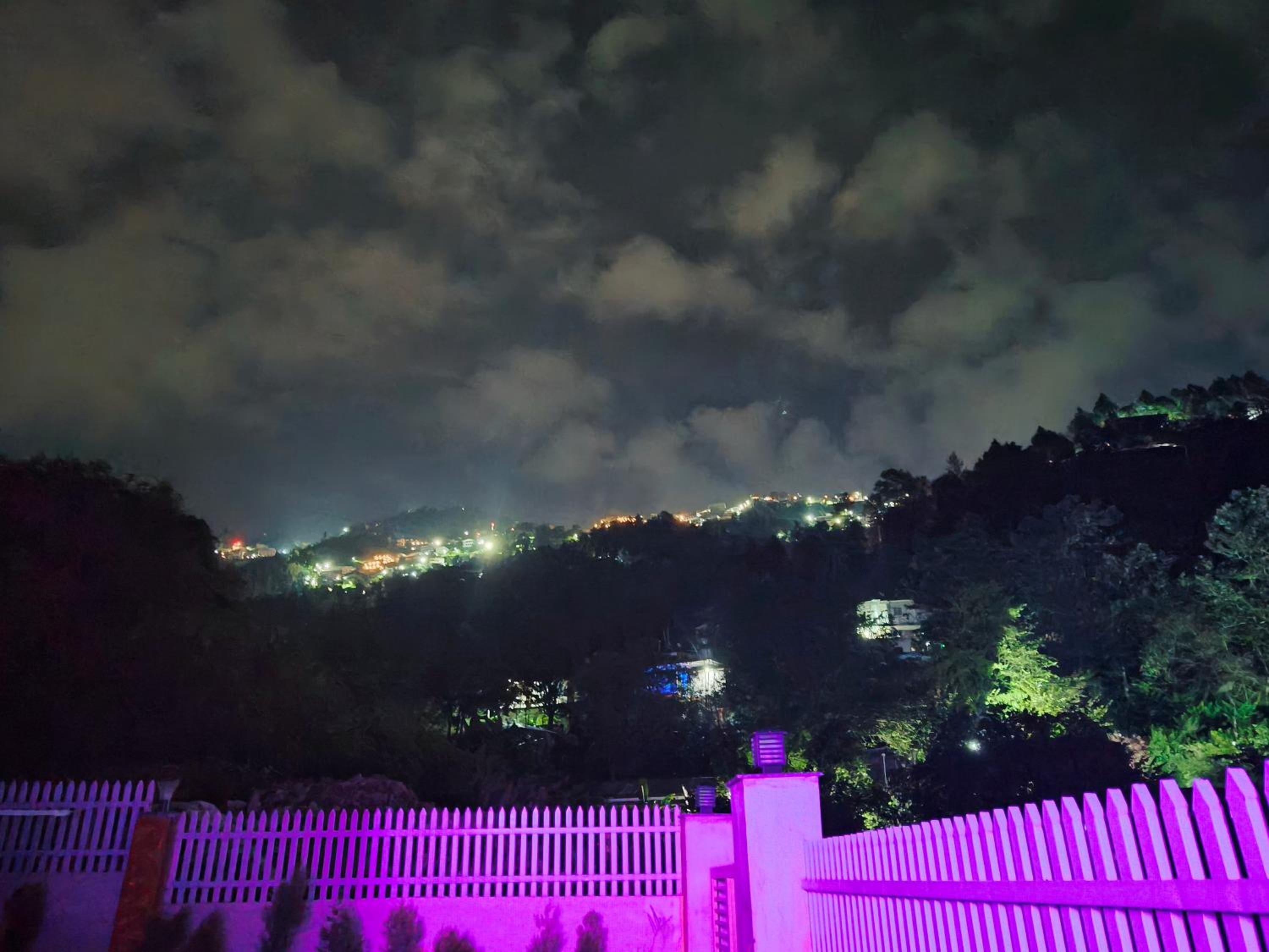 The Gullak House, Mussoorie, 2BHK Retreat-Private Garden,Terrace- Pet Friendly view 4