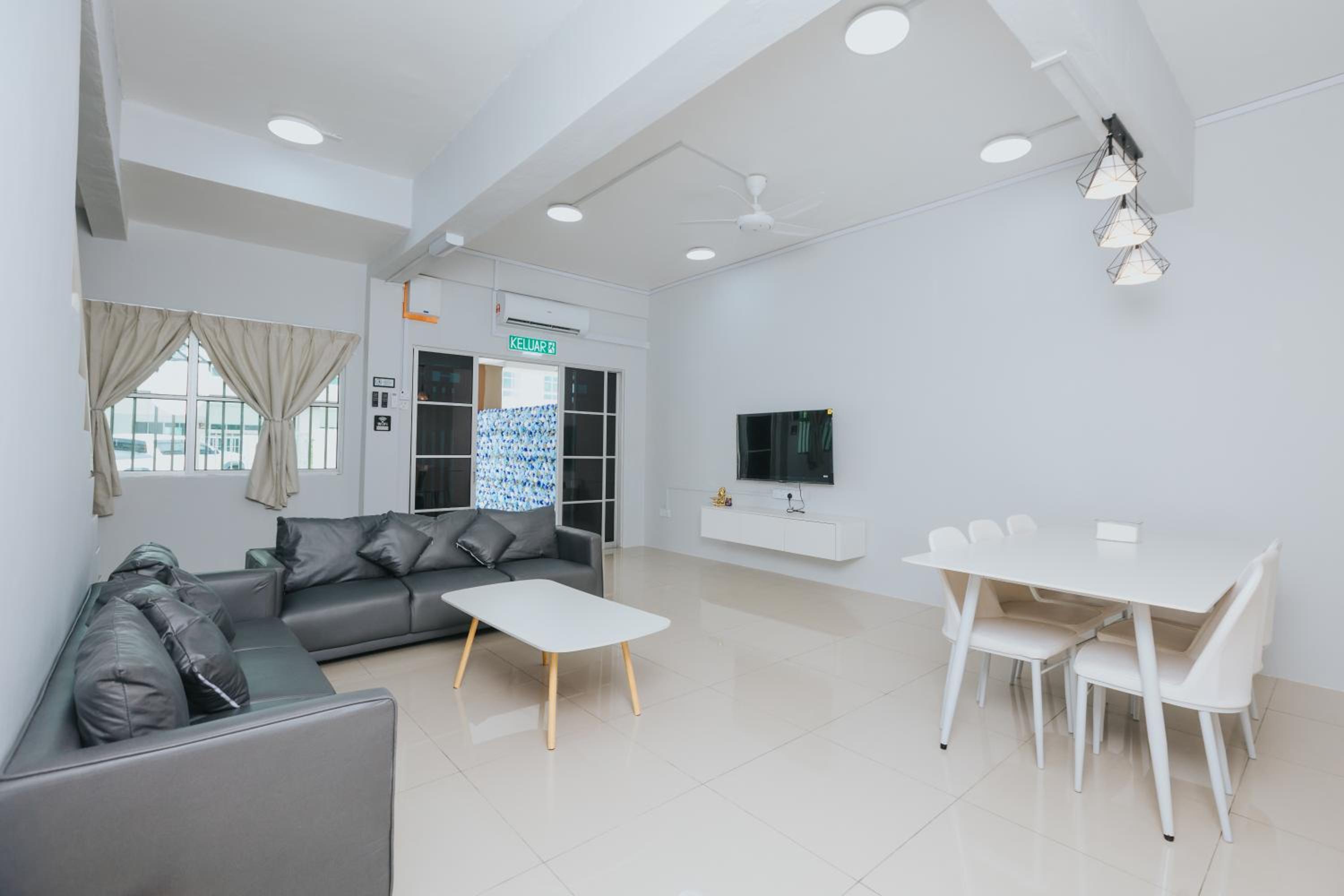 Kings Pine Residences Lot 15 Family Homestay Near Kundasang Ranau photo 1