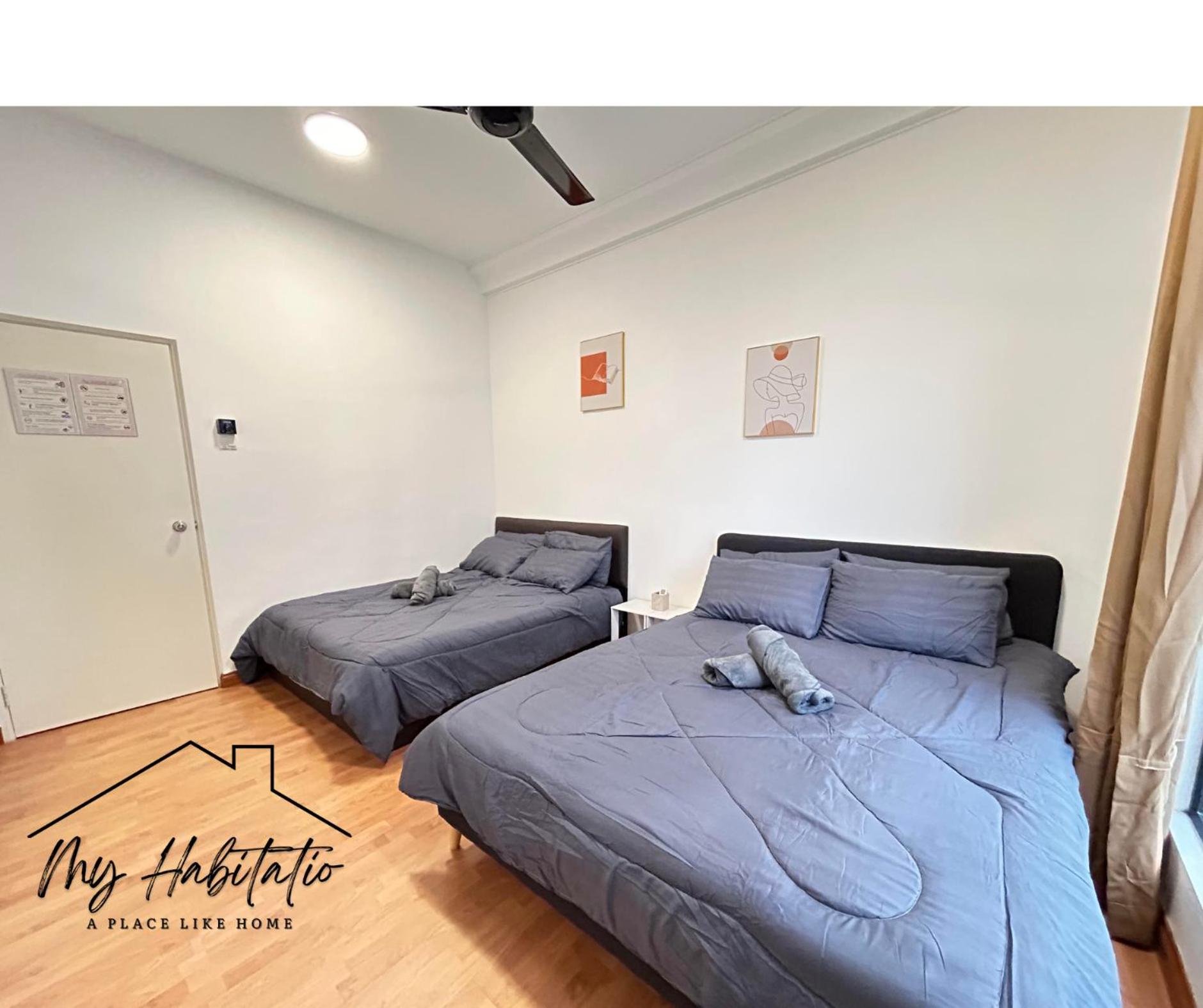 Huge Family Friendly 3BR Suite, PLATINO Service Apartment, Mins Walk to Paradigm Mall