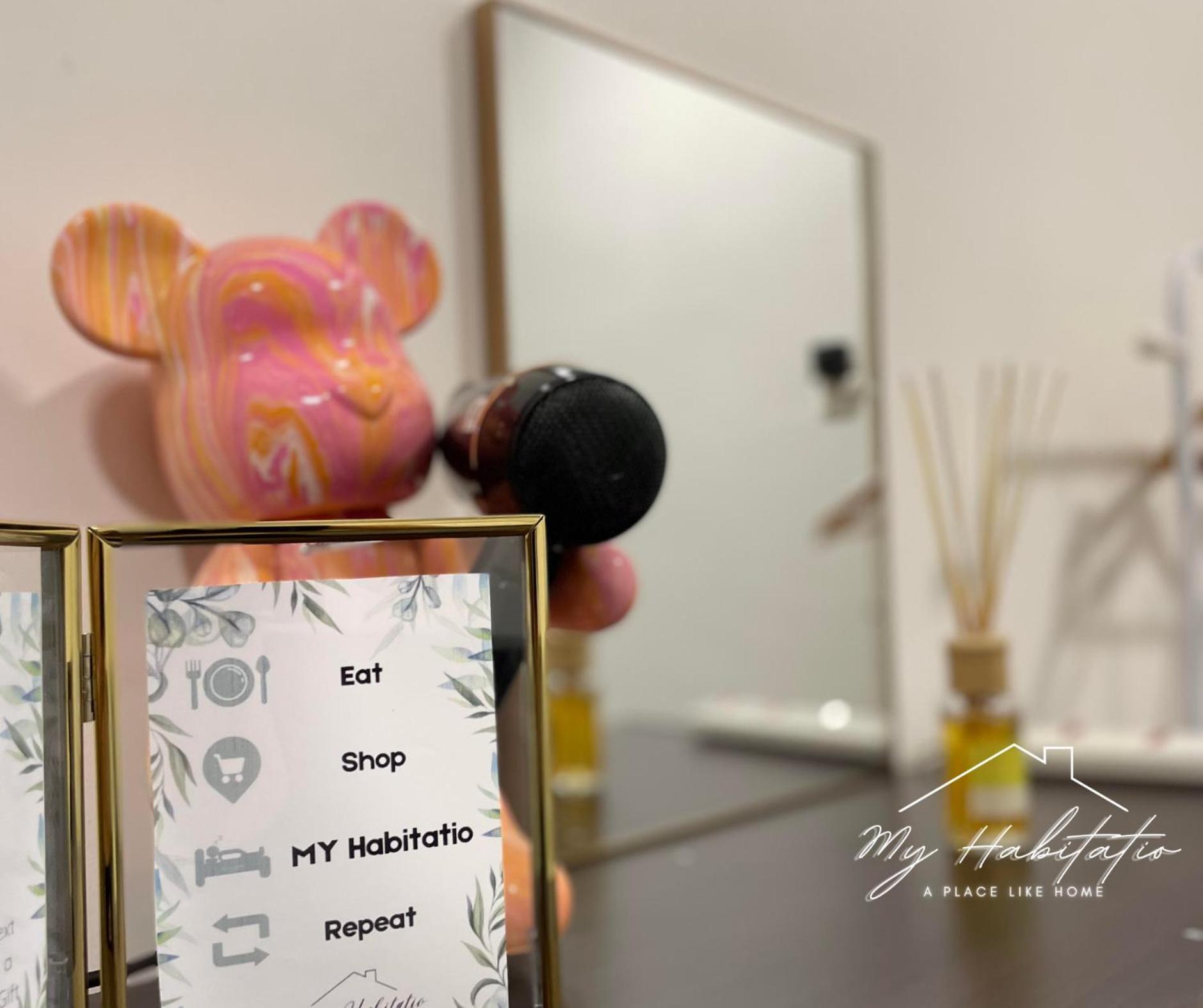 Huge Family Friendly 3BR Suite, PLATINO Service Apartment, Mins Walk to Paradigm Mall