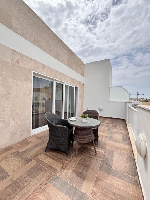 Elegant Penthouse in St Julians STJ28 view 2