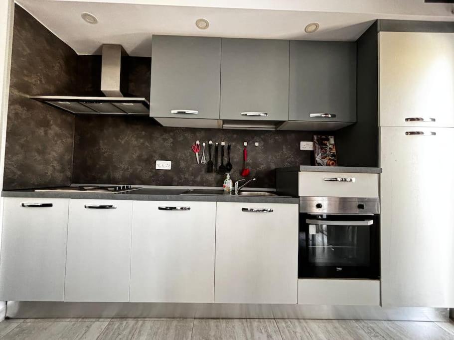Elegant Penthouse in St Julians STJ28 view 5