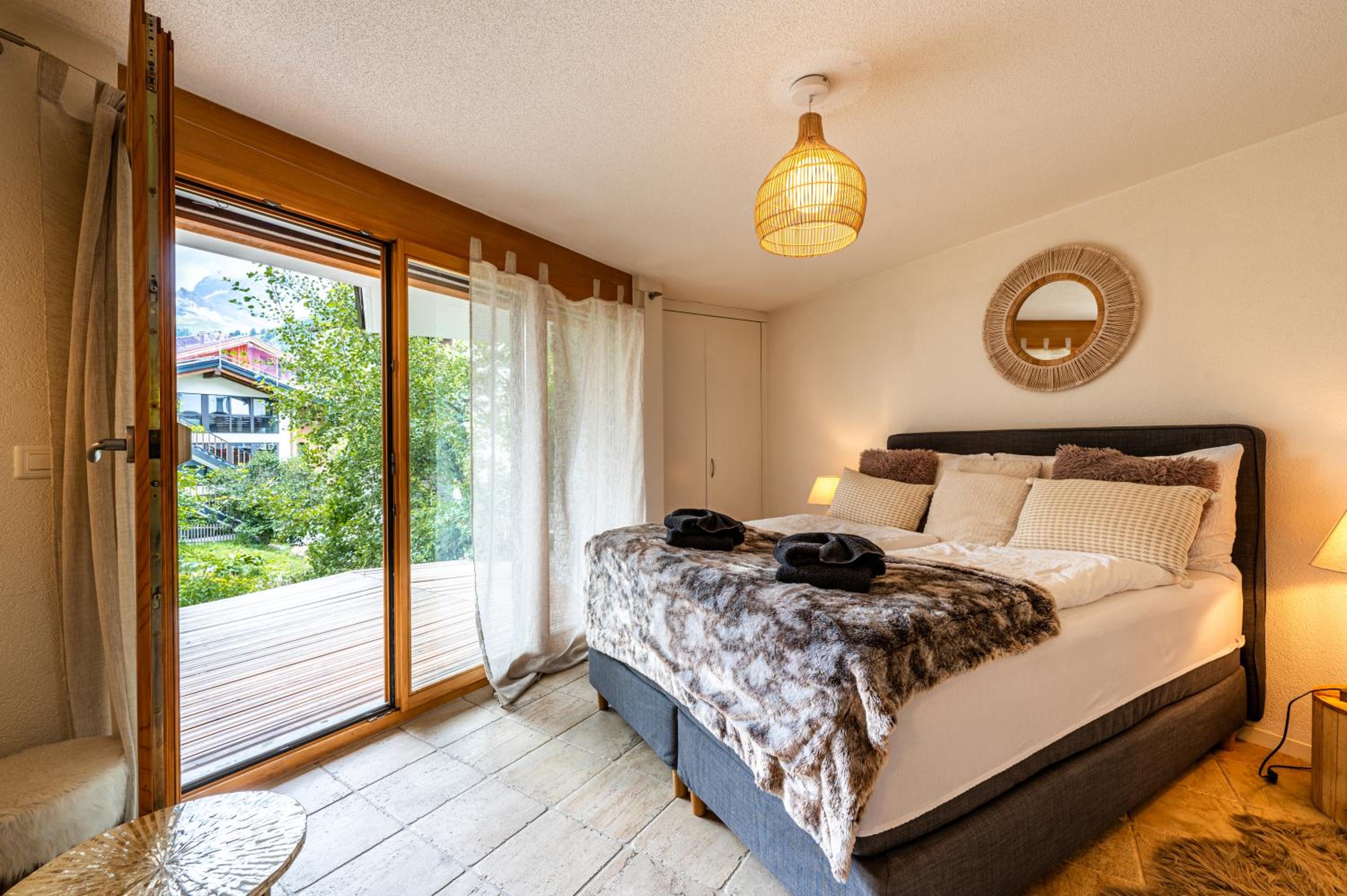 Cozy Chamia Studio