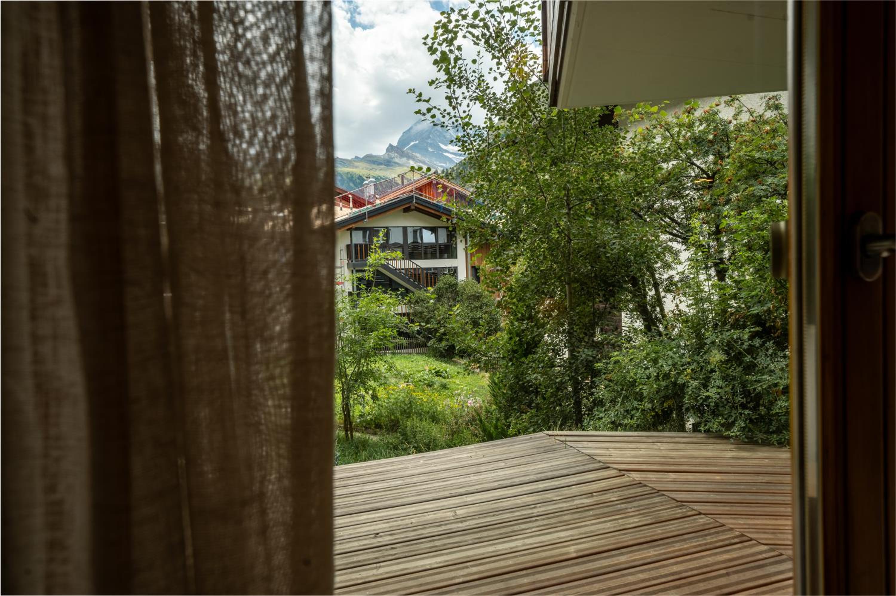Cozy Chamia Studio