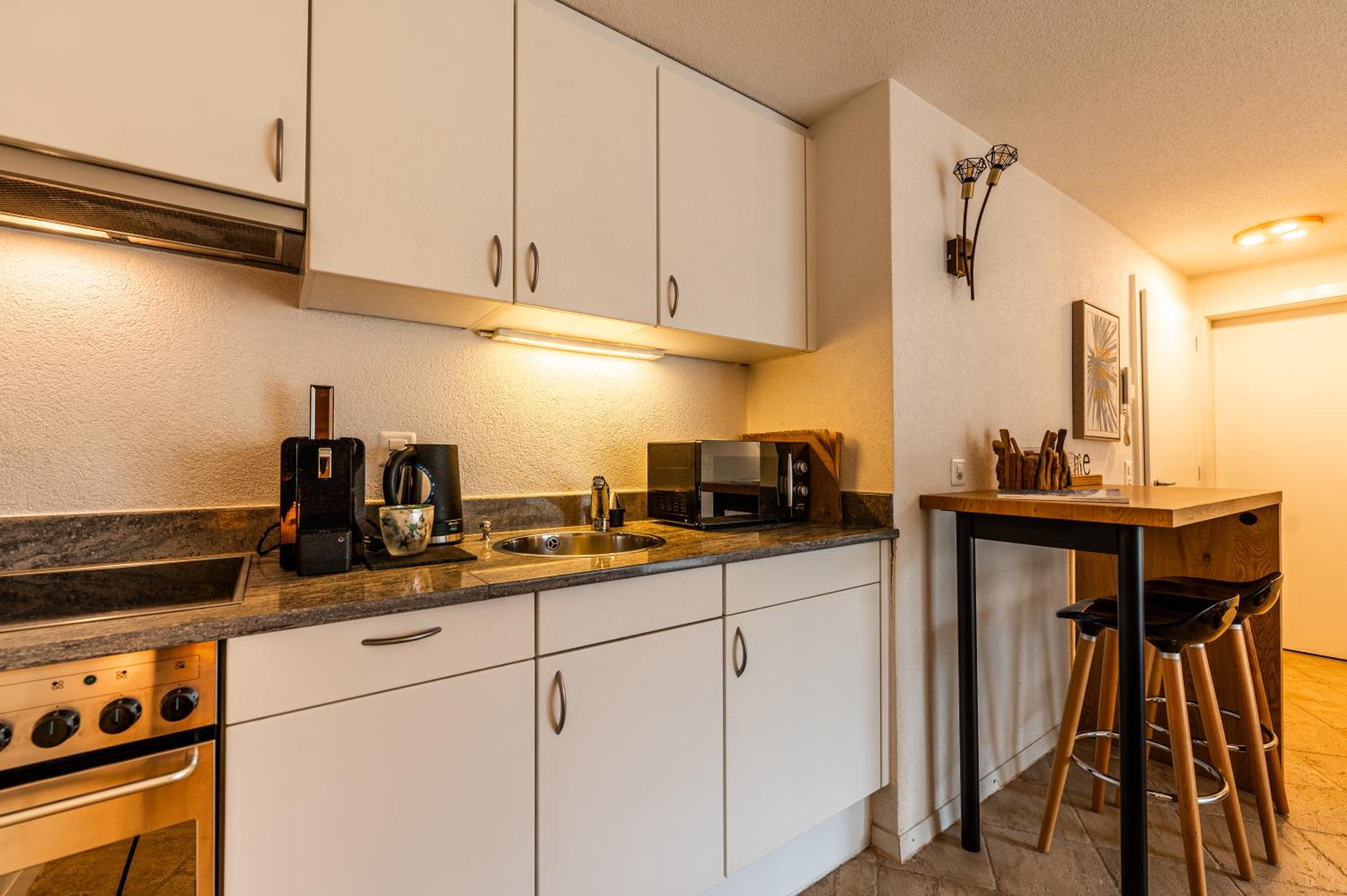 Cozy Chamia Studio