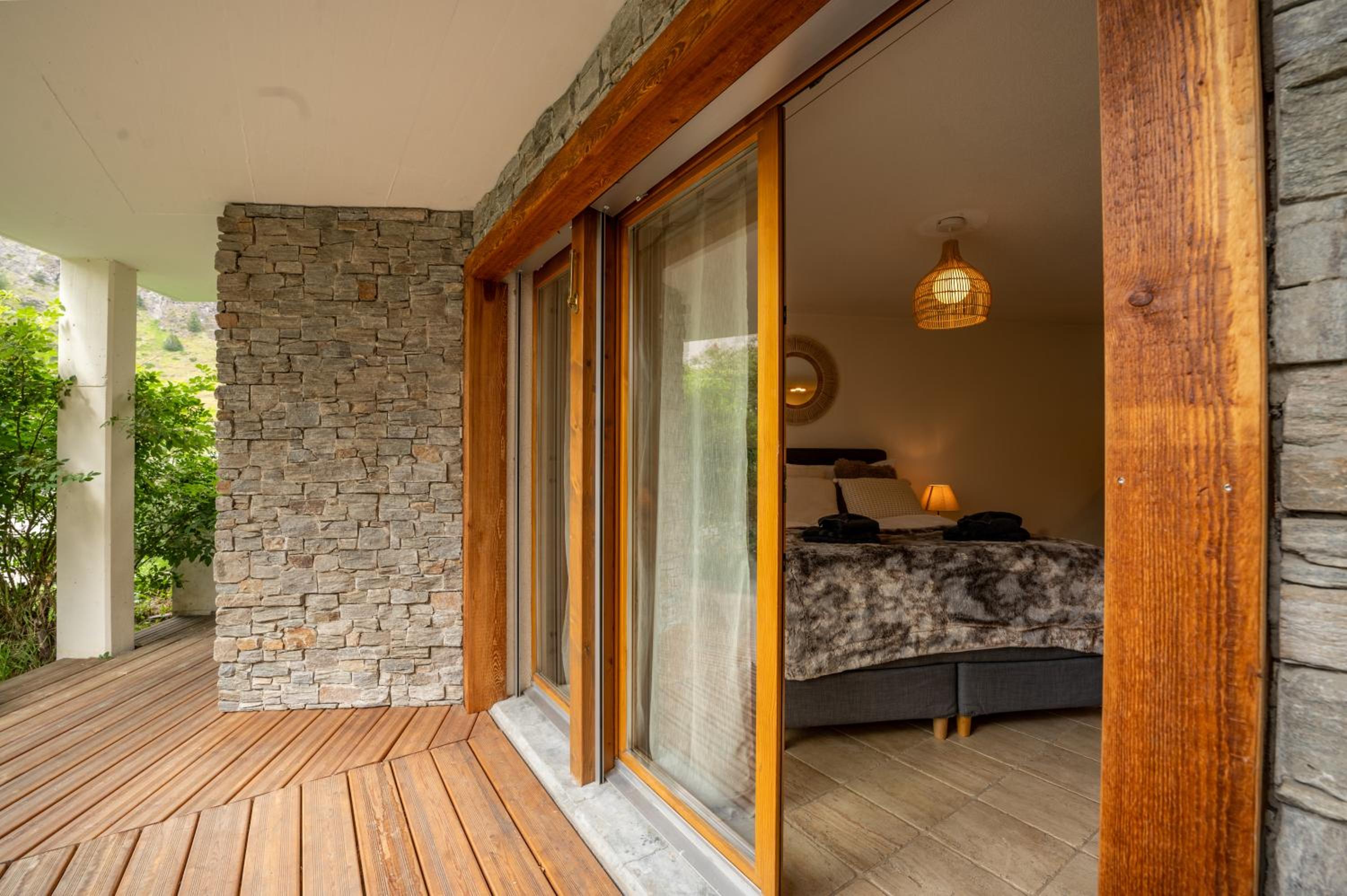Cozy Chamia Studio