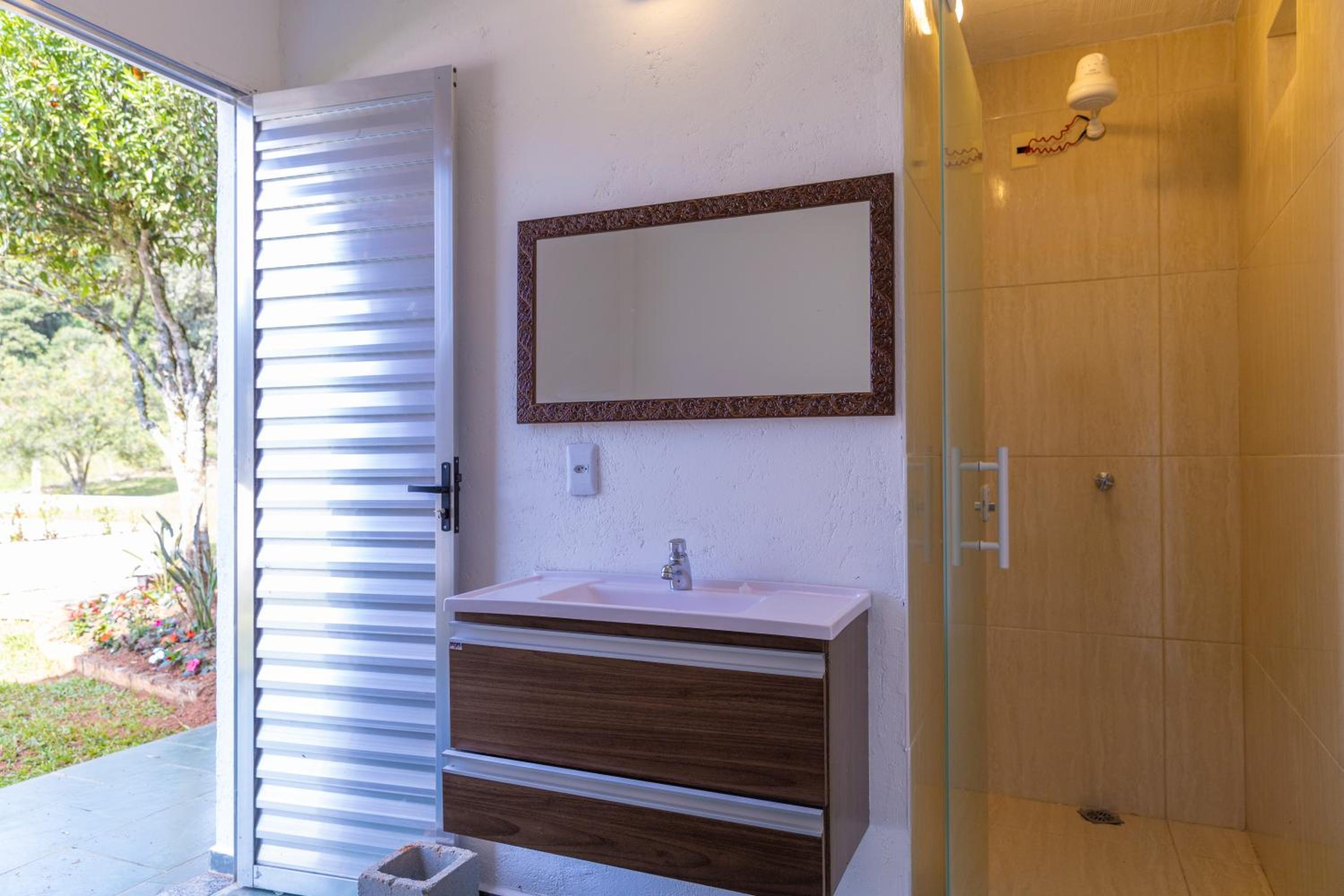 Natureza, Piscina, Churrasqueira |Brazilian Corner