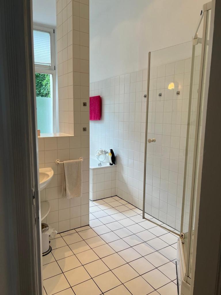 Schönes Privatzimmer in Charlottenburg