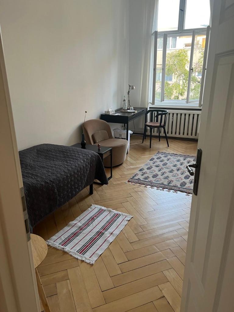 Schönes Privatzimmer in Charlottenburg
