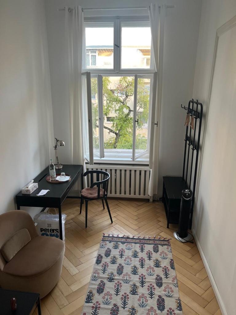 Schönes Privatzimmer in Charlottenburg