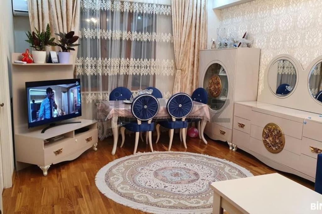 Private ROOM, at metro Garayev