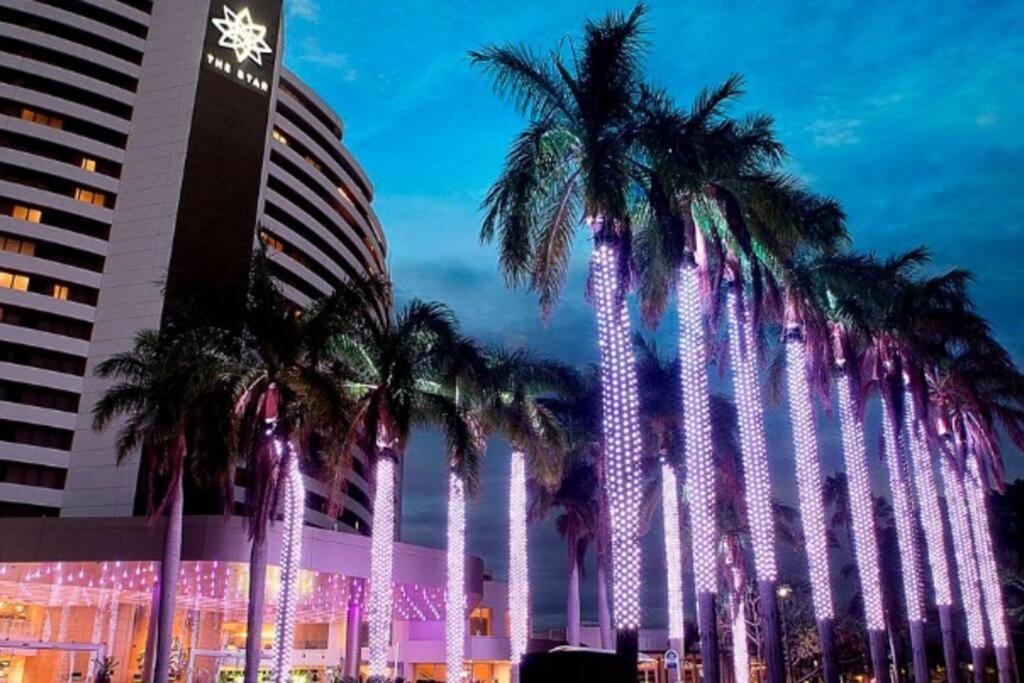 Park Views & Luxe Amenities in Broadbeach