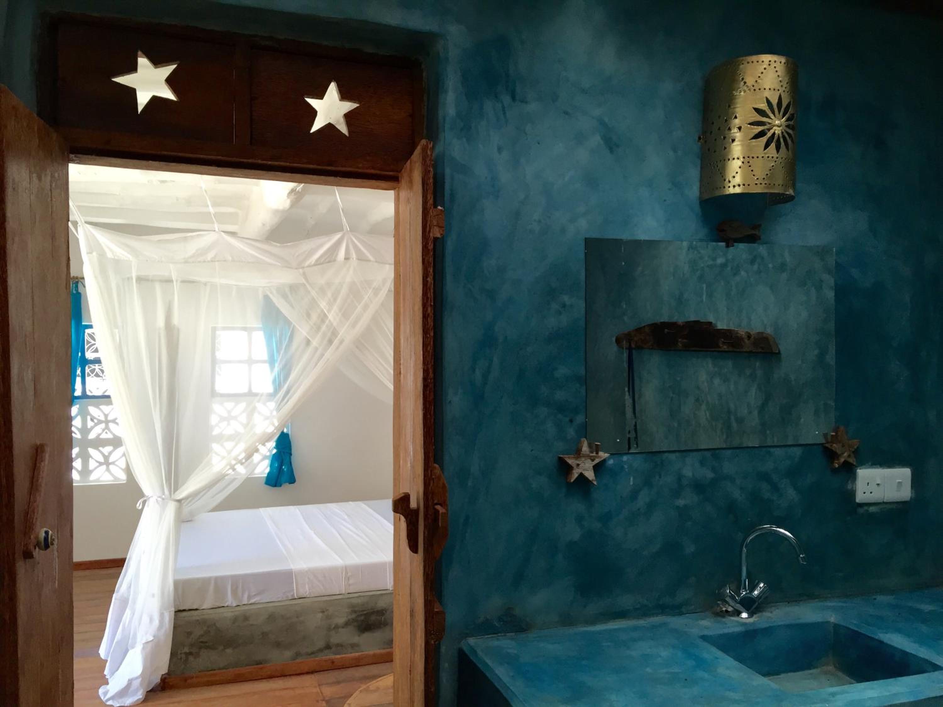 Zanzistar Lodge