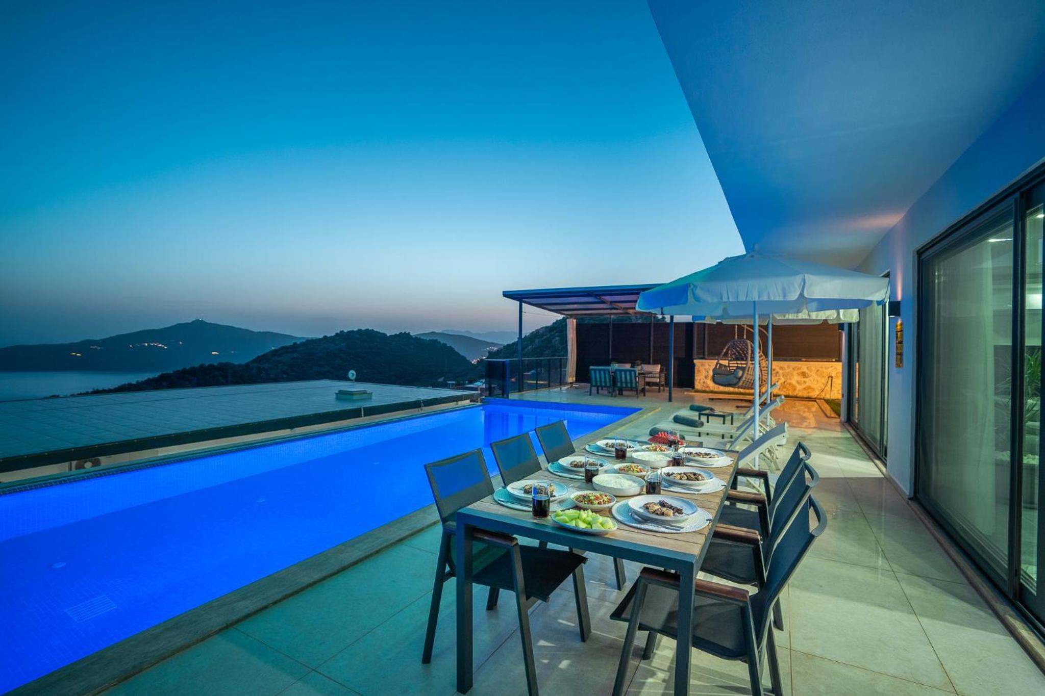 Hotel Villa The Moon - Image 1