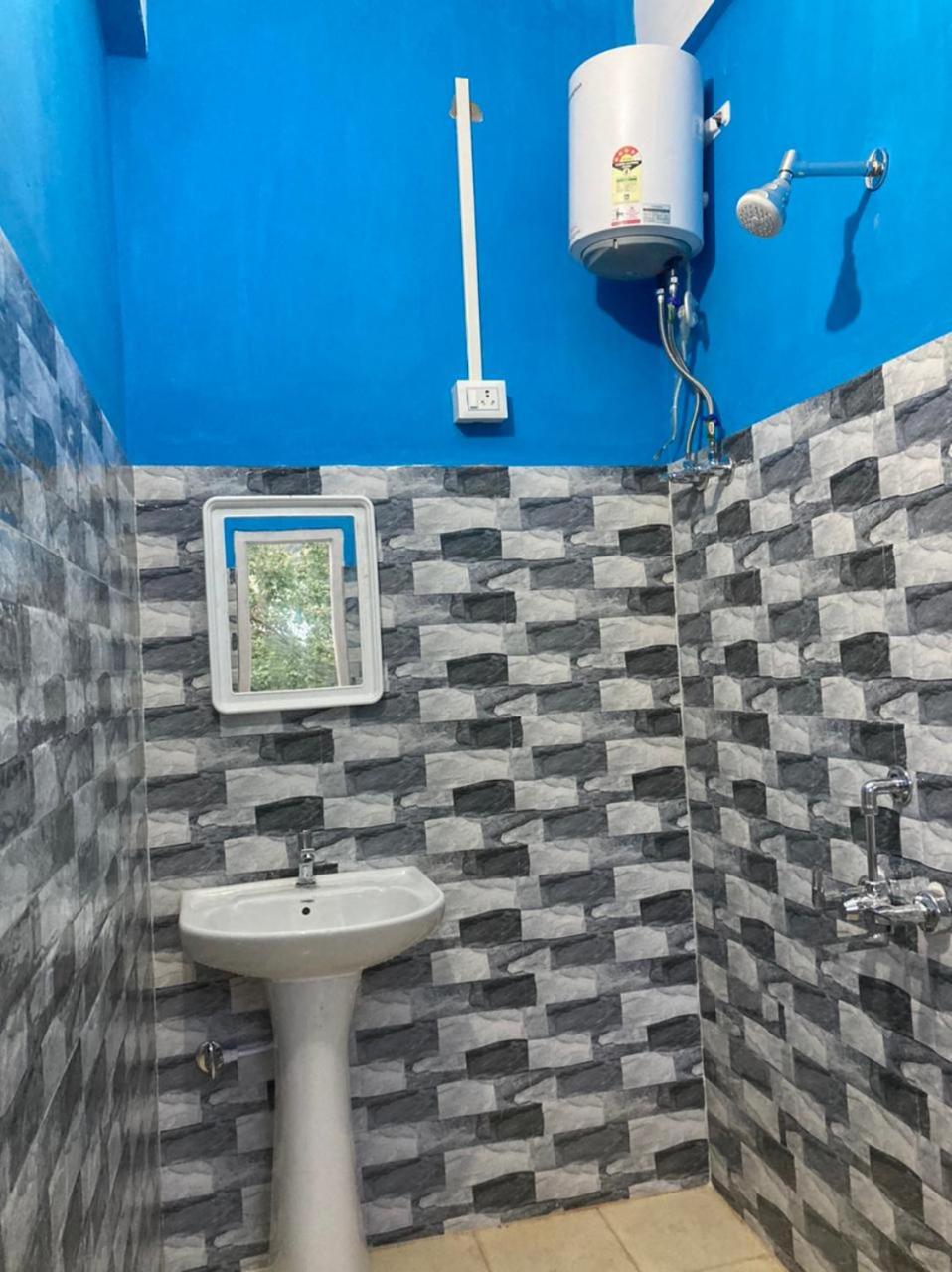 Valley View Homestay Sangti