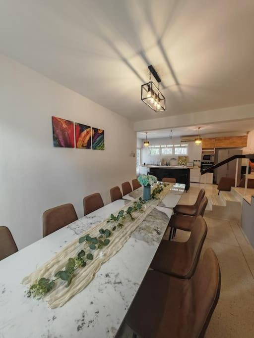 Taman Duta KL Deluxe Villa by uBook