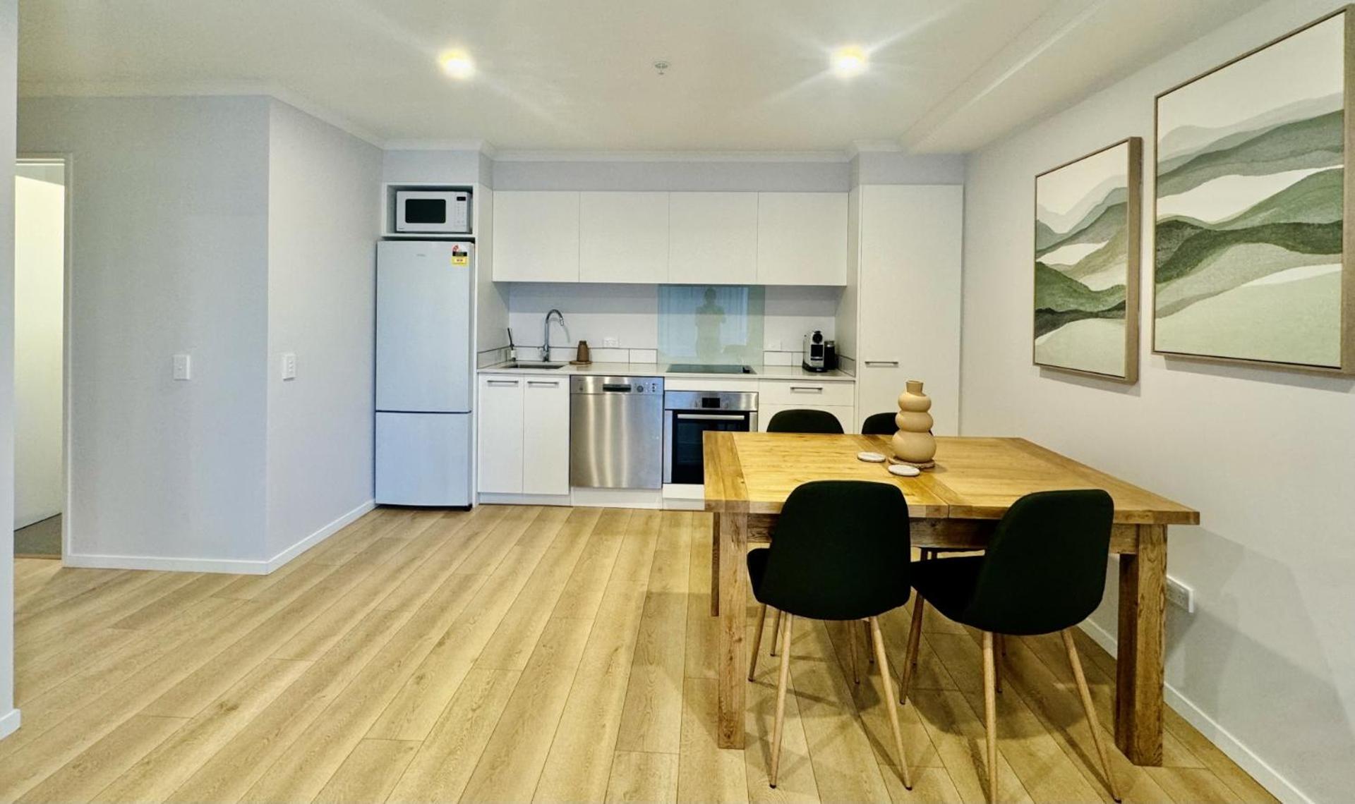 Central City Apartment 'The Olive' view 5