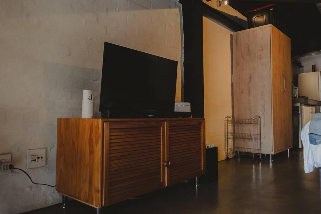 A warm & cozy home in Jhb city