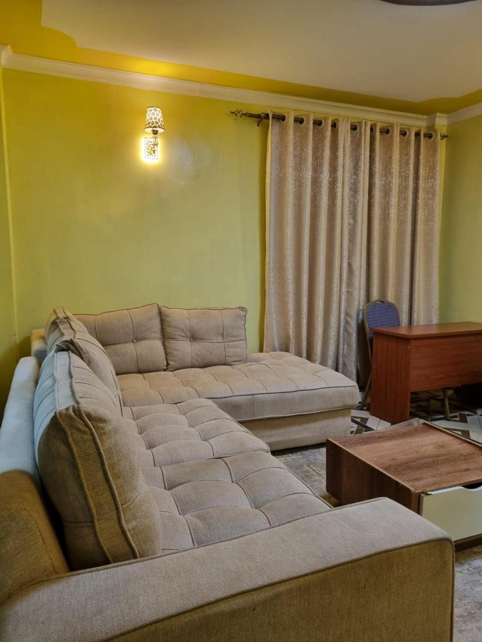 Spacious 1 Bedroom Mirema Drive with Parking view 2